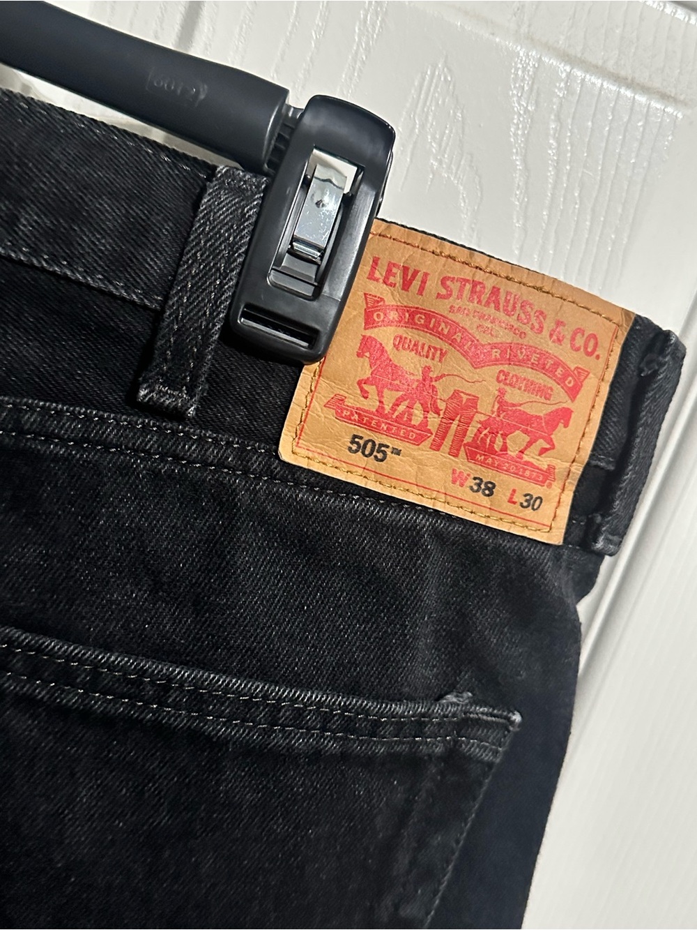 Levi's 505 Straight Leg Men's Jeans in Black